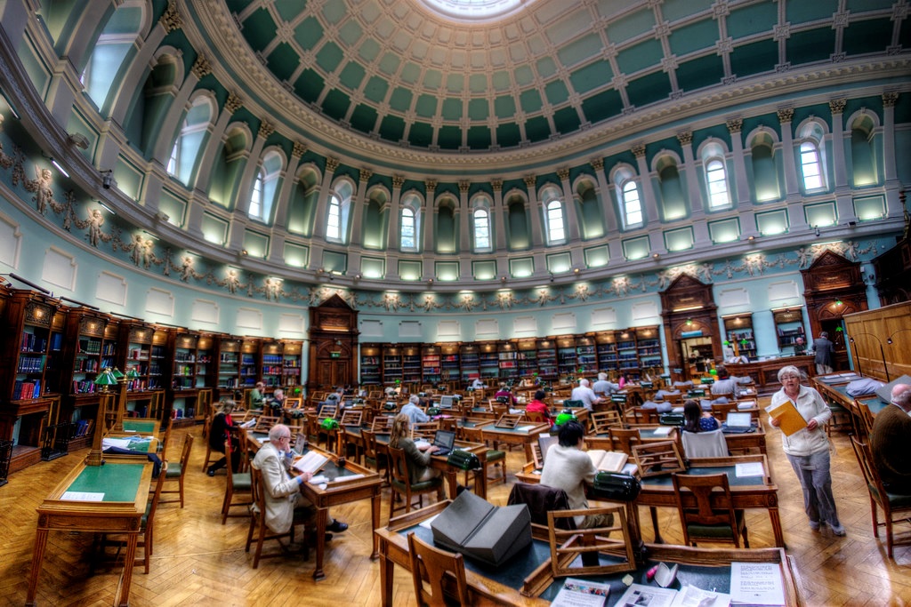 National Library of Ireland Dublin 01.jpg
